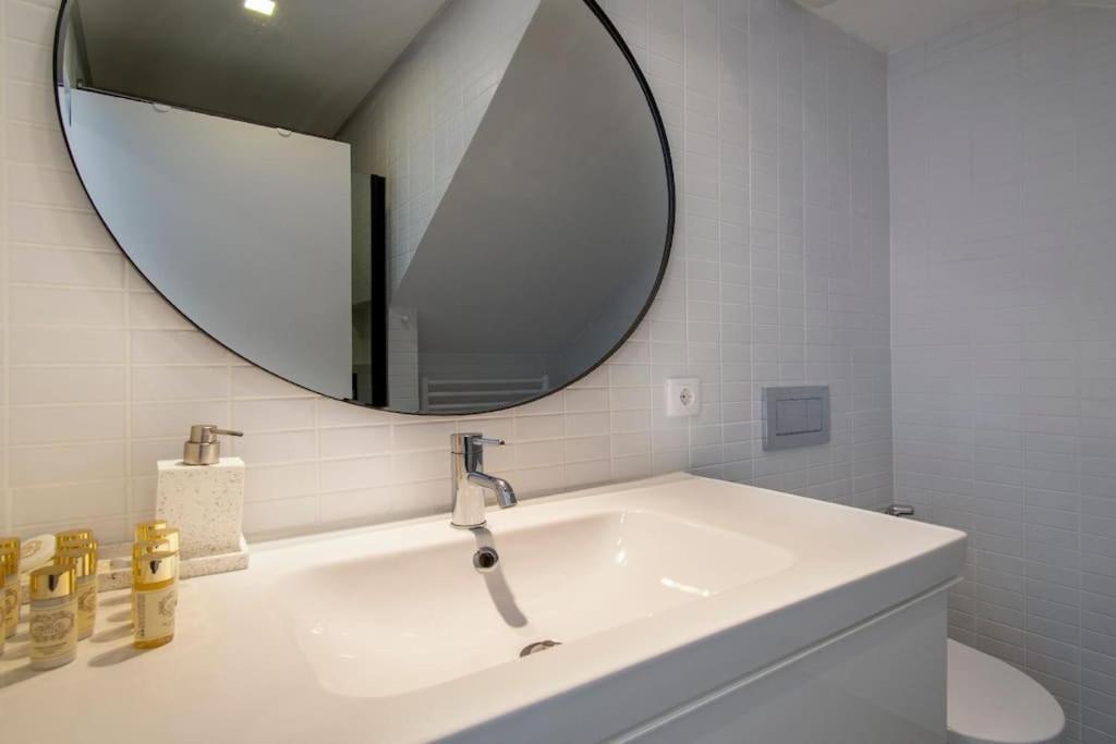 Liberdade Stylish Attic With Ac And View Apartment Lissabon
