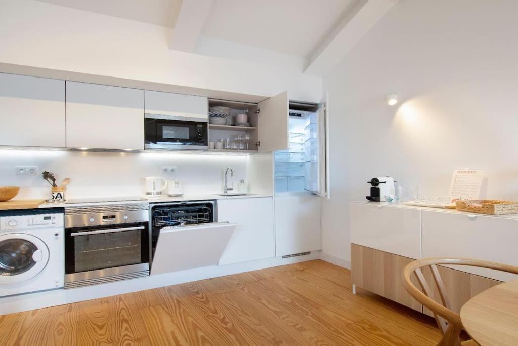 Liberdade Stylish Attic With Ac And View Apartment