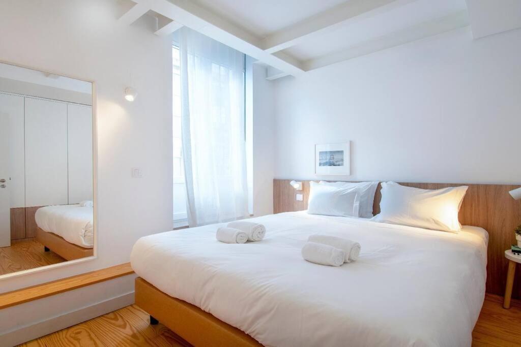 Apartment Liberdade Stylish Attic With Ac And View